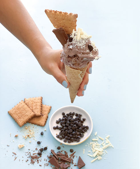 טרנד הרטרו: גלידה אמריקאית שוקולד (צילום וסגנון: נטשה חיימוביץ')