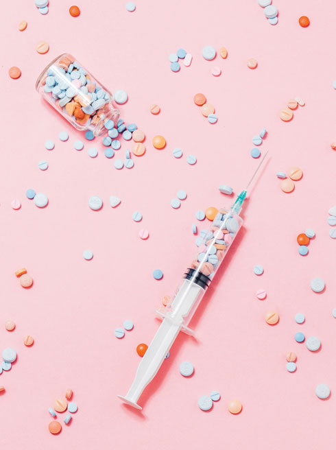 גורמי סיכון: שפעת, קורונה וגם תרופות מסוימות, הניתנות במינונים גבוהים ובטיפול ממושך, עלולות להעלות את רמות הסוכר בדם (צילום: Shutterstock)