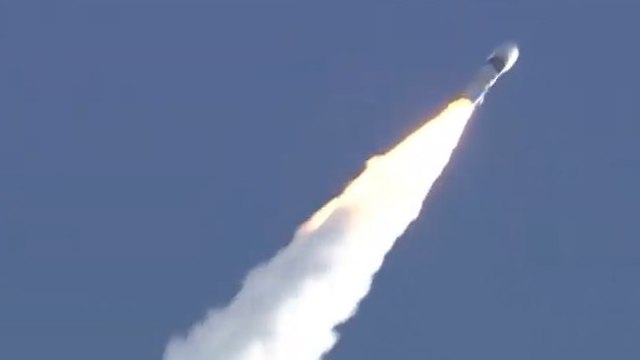 שיגור החללית הערבית למאדים (צילום: dubai one live)
