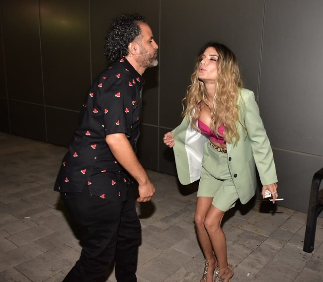 מישהו ראה את חגית? ליטל סמדג'ה ובני ברוכים (צילום: אמיר מאירי) מישהו ראה את חגית? ליטל סמדג'ה ובני ברוכים (צילום: אמיר מאירי)