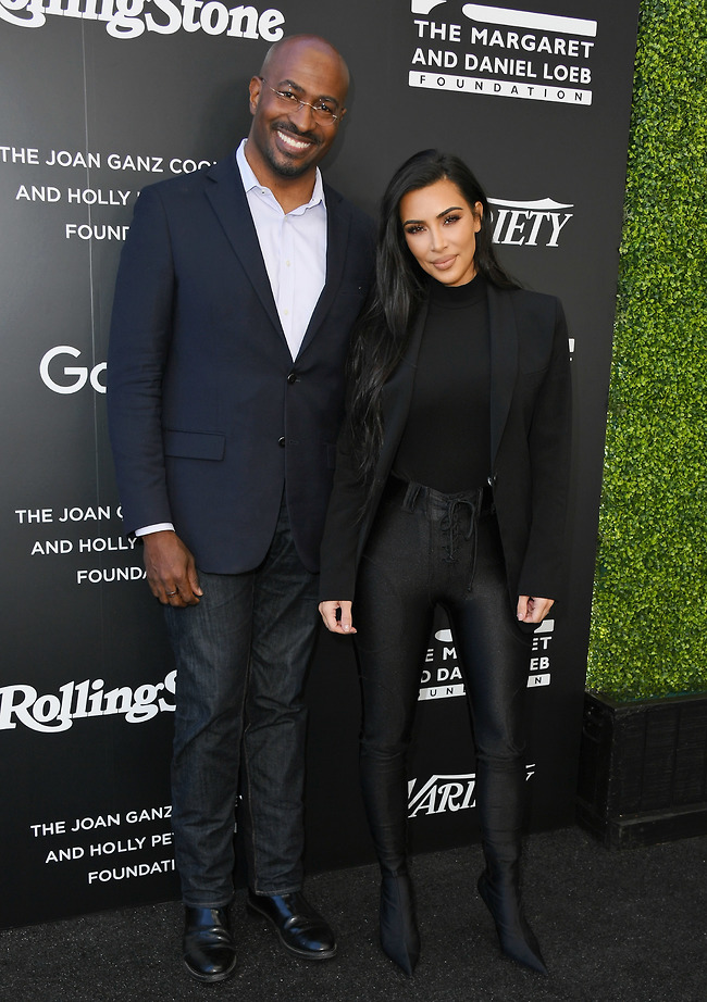 הבעל הבא? קים קרדשיאן ו-ואן ג'ונס (צילום: Gettyimages) הבעל הבא? קים קרדשיאן ו-ואן ג'ונס (צילום: Gettyimages)