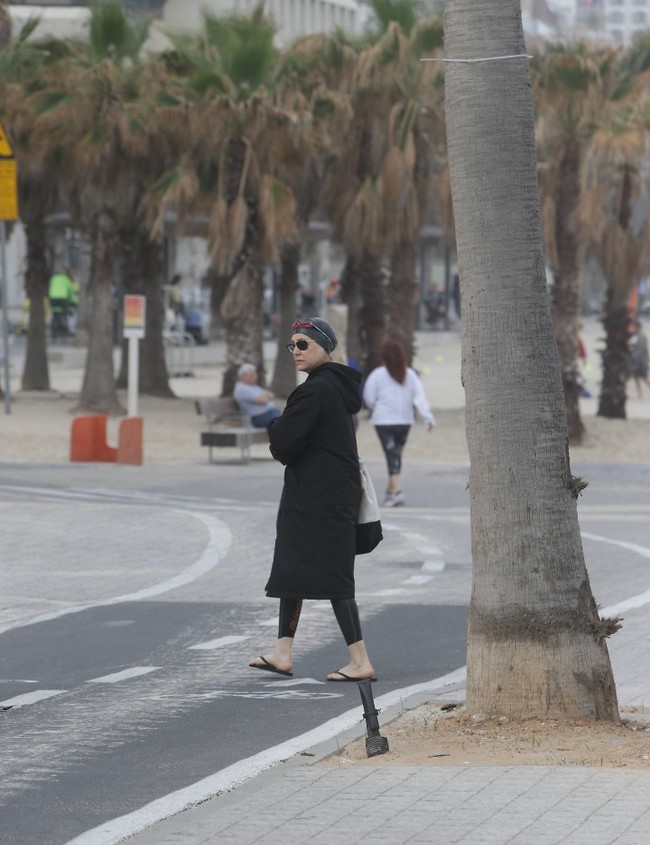 לוק מעניין (צילום: מוטי לבטון) לוק מעניין (צילום: מוטי לבטון)