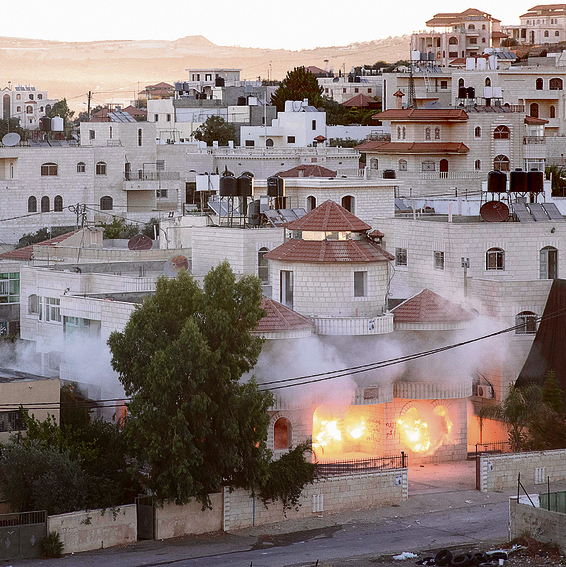 פיצוץ בית המחבל בכפר תורמוס עיא | צילום: אי־פי
