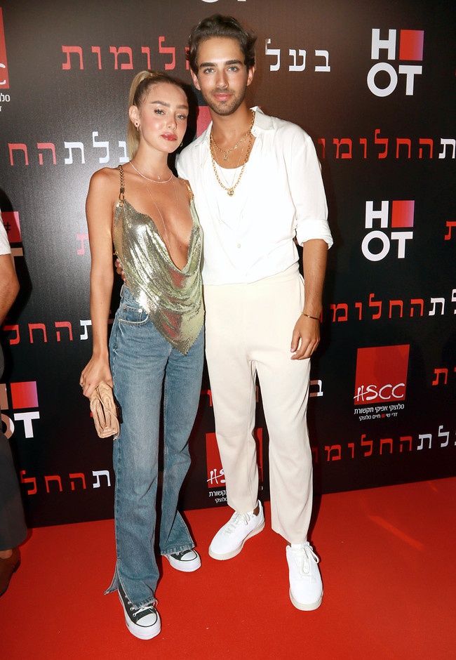 למה אתה לא לבשת מחשוף כזה? חזן ונודלמן (צילום: ענת מוסברג) למה אתה לא לבשת מחשוף כזה? חזן ונודלמן (צילום: ענת מוסברג)