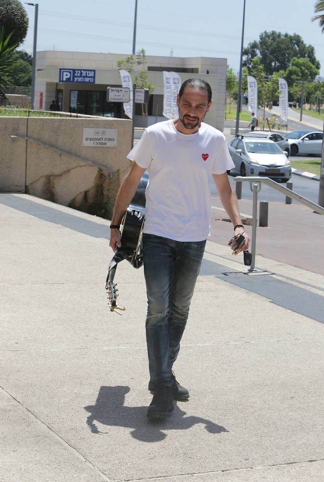 "טוב שהייתי וטוב שאני פה" (צילום: מוטי לבטון) "טוב שהייתי וטוב שאני פה" (צילום: מוטי לבטון)