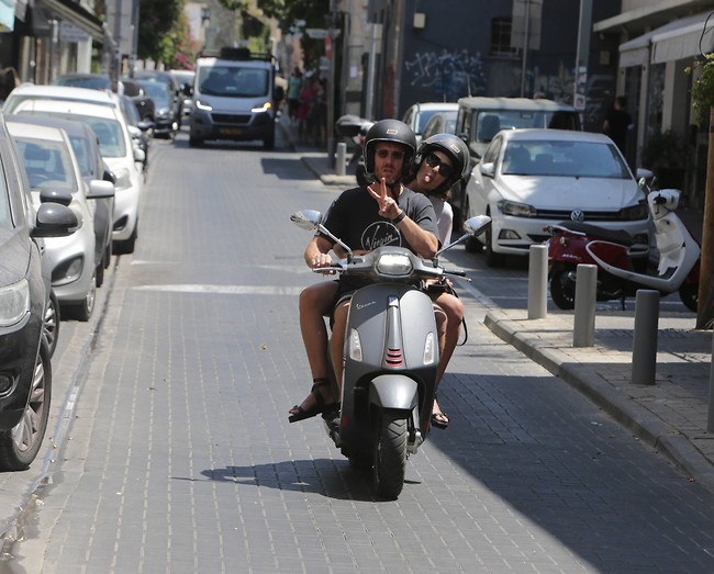 אין כמו בישראל (צילום: מוטי לבטון) אין כמו בישראל (צילום: מוטי לבטון)