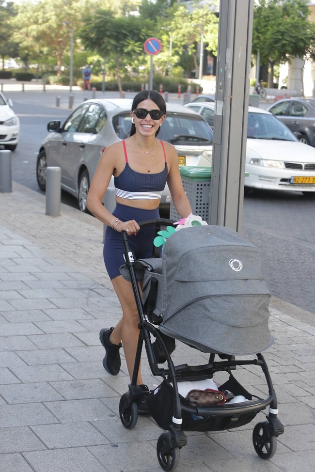 מתה על המצלמה (צילום: מוטי לבטון) מתה על המצלמה (צילום: מוטי לבטון)