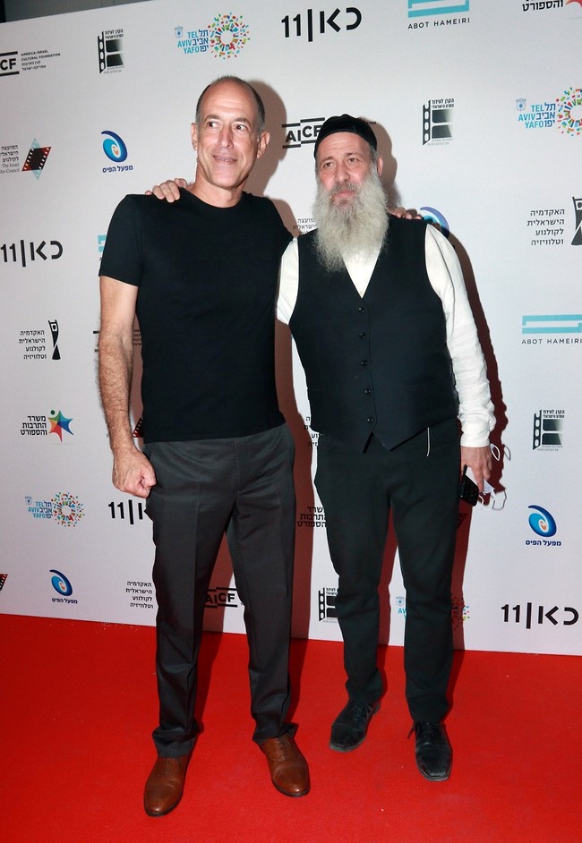 מבטיחים בלי שאלות על צופית. שולי רנד והבמאי גידי דר (צילום: ענת מוסברג) מבטיחים בלי שאלות על צופית. שולי רנד והבמאי גידי דר (צילום: ענת מוסברג)