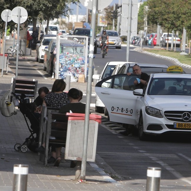 יאללה ביי (צילום: מוטי לבטון) יאללה ביי (צילום: מוטי לבטון)