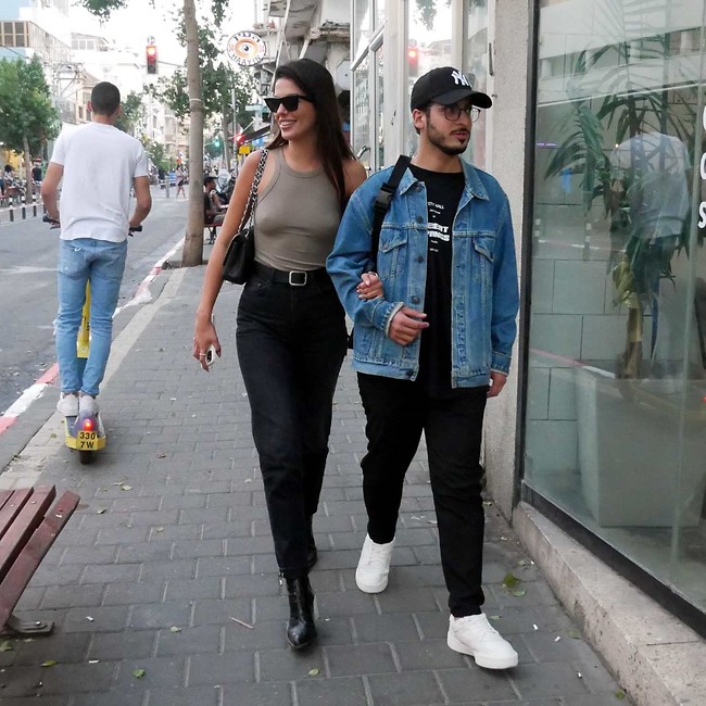 לא נראית שבורה (צילום: אמיר מאירי) לא נראית שבורה (צילום: אמיר מאירי)