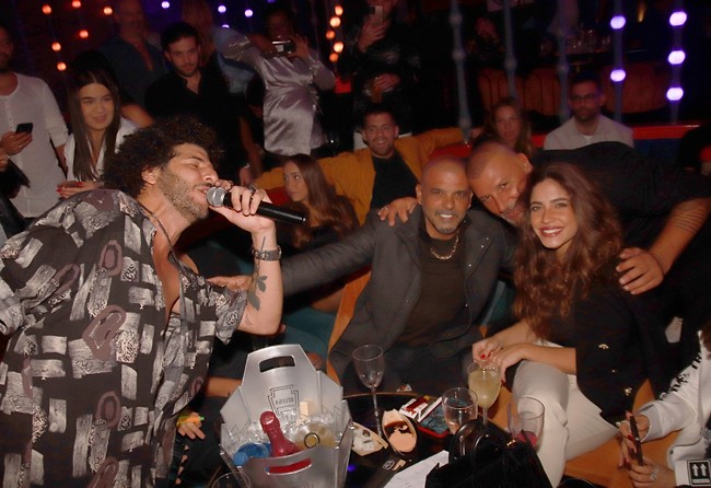 איזה חגיגות. יחד עם איציק זוהר (צילום: אור גפן) איזה חגיגות. יחד עם איציק זוהר (צילום: אור גפן)