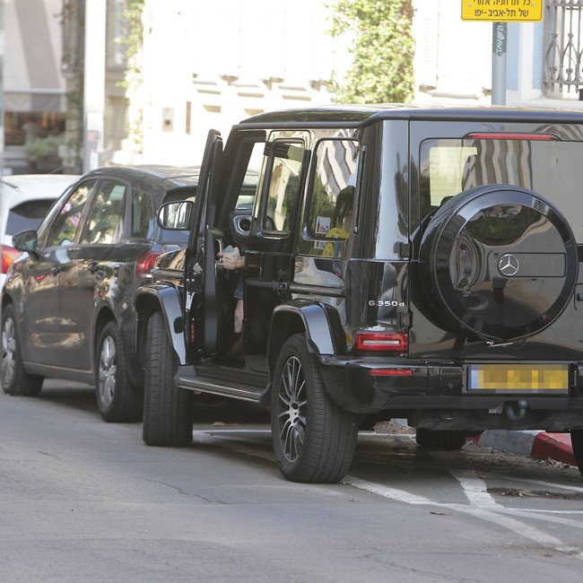מי עומד לצאת? אסף גרניט (צילום: מוטי לבטון) מי עומד לצאת? אסף גרניט (צילום: מוטי לבטון)