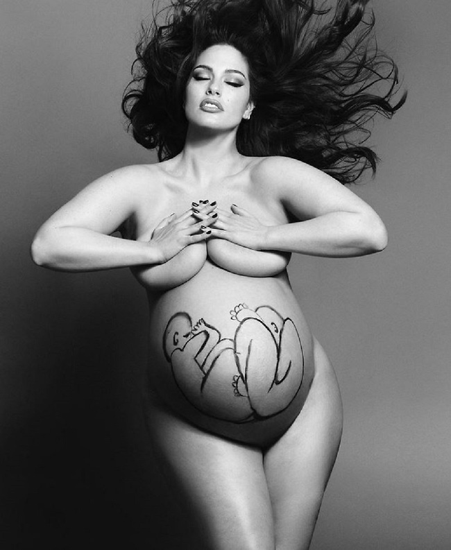 Just Before Birth: Ashley Graham Nude Pregnancy Photos