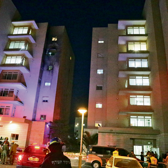 “דיברתי עם המוקדנית ואמרתי לה, ‘הייתה פגיעה ישירה, בואו מהר, אני והילד שלי מתים'" | צילום: שאול גולן “דיברתי עם המוקדנית ואמרתי לה, ‘הייתה פגיעה ישירה, בואו מהר, אני והילד שלי מתים'" | צילום: שאול גולן