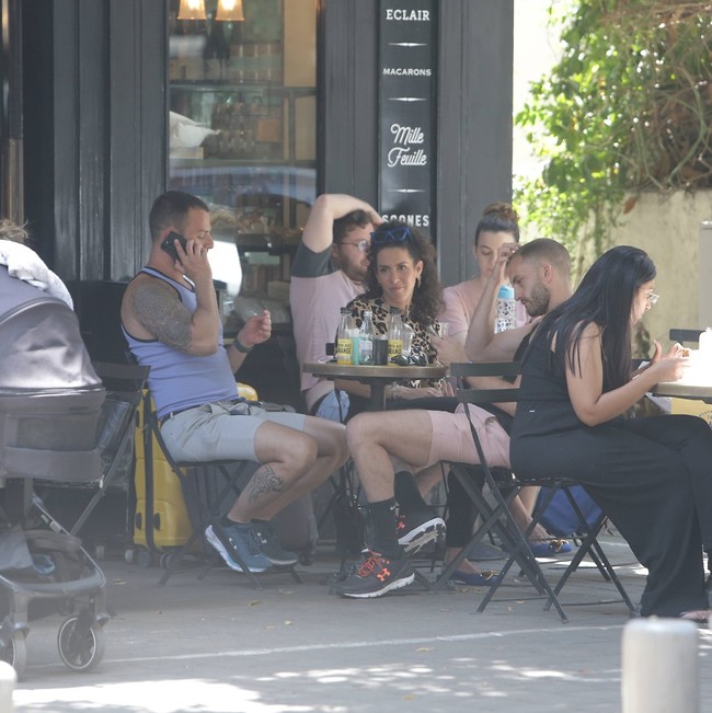 מה עושות היום? (צילום: מוטי לבטון) מה עושות היום? (צילום: מוטי לבטון)