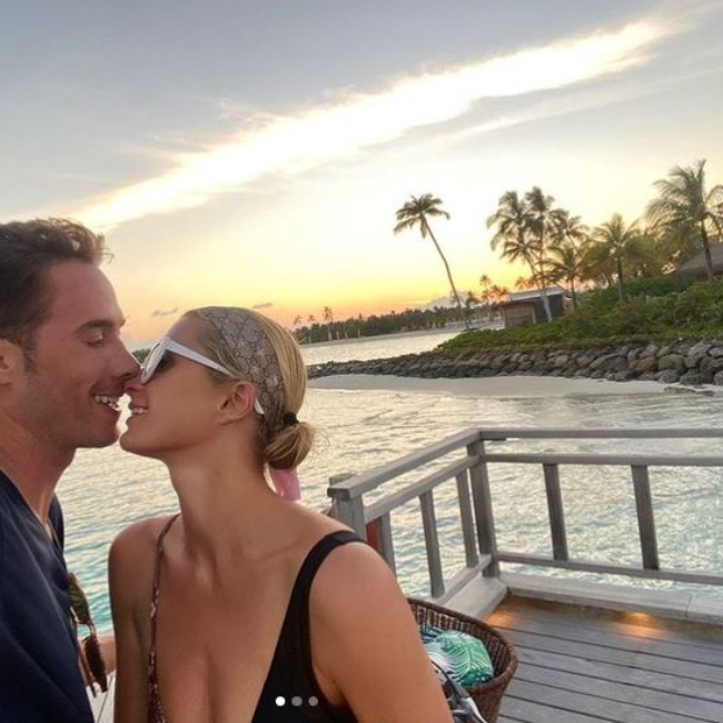 A kiss selfie is a must (Photo: Instagram)