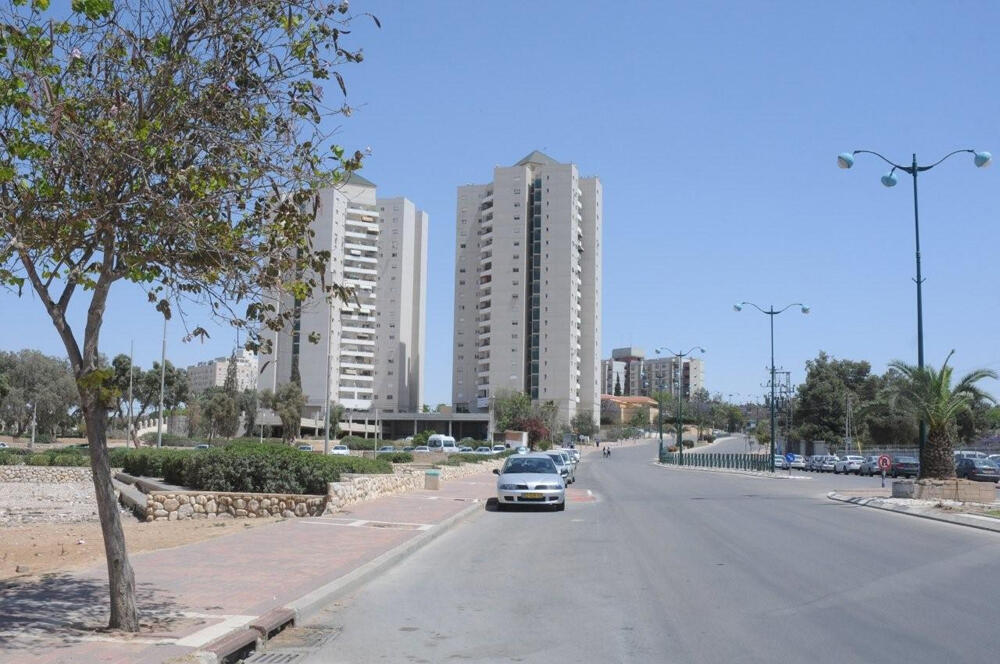 2 rooms for NIS 560,000.  Beer Sheva