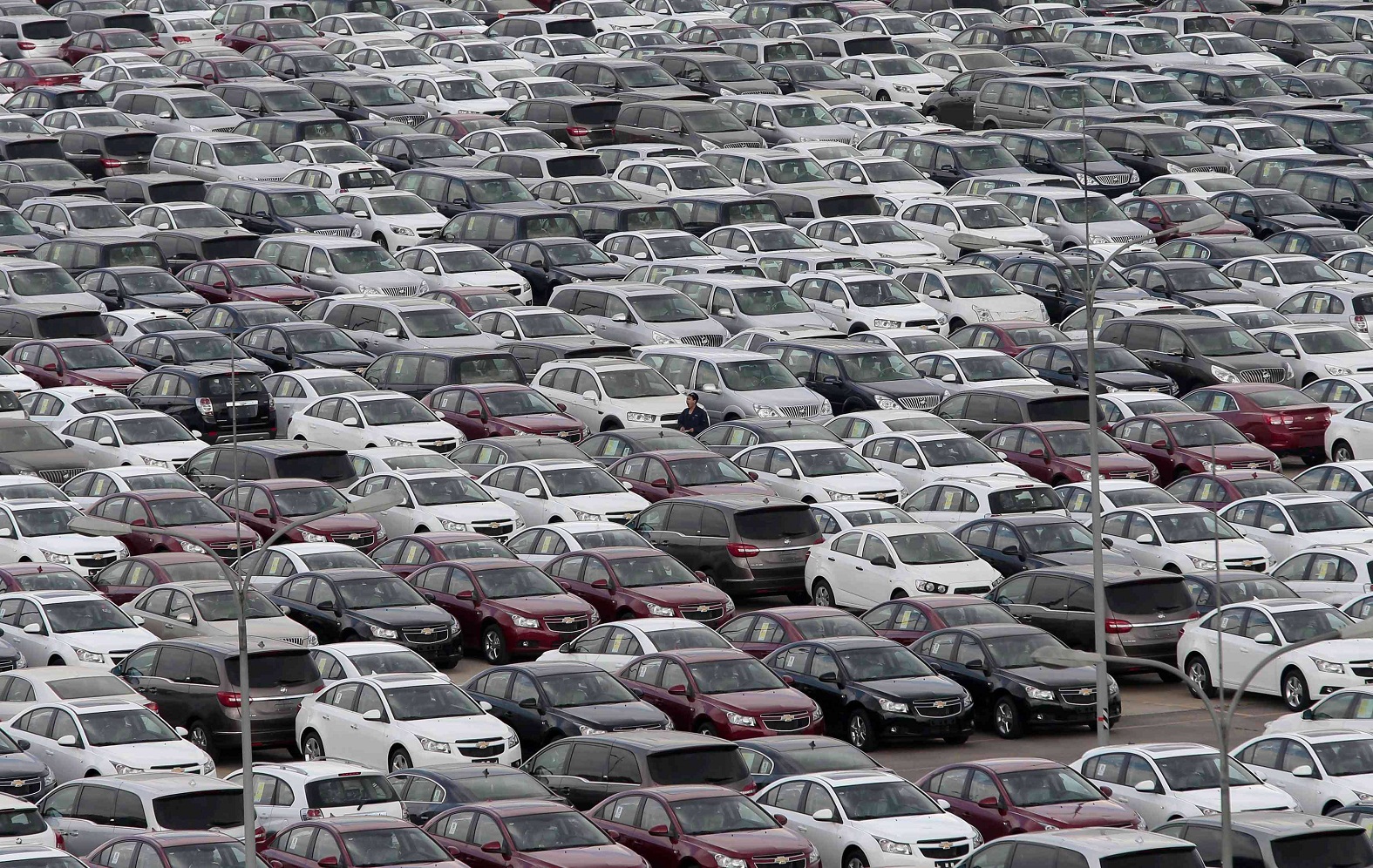 מכוניות. היבואנים נדיבים יותר בהנחות למועדוני הצרכנות. חפשו אותן (צילום: רויטרס) (צילום: רויטרס)