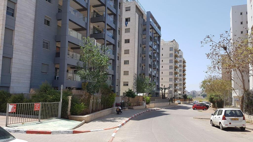 Hadera.  A 5-room apartment for NIS 1.62 million 