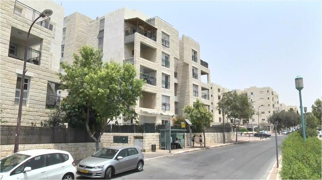 intelligence.  4-room apartment for NIS 1.92 million 