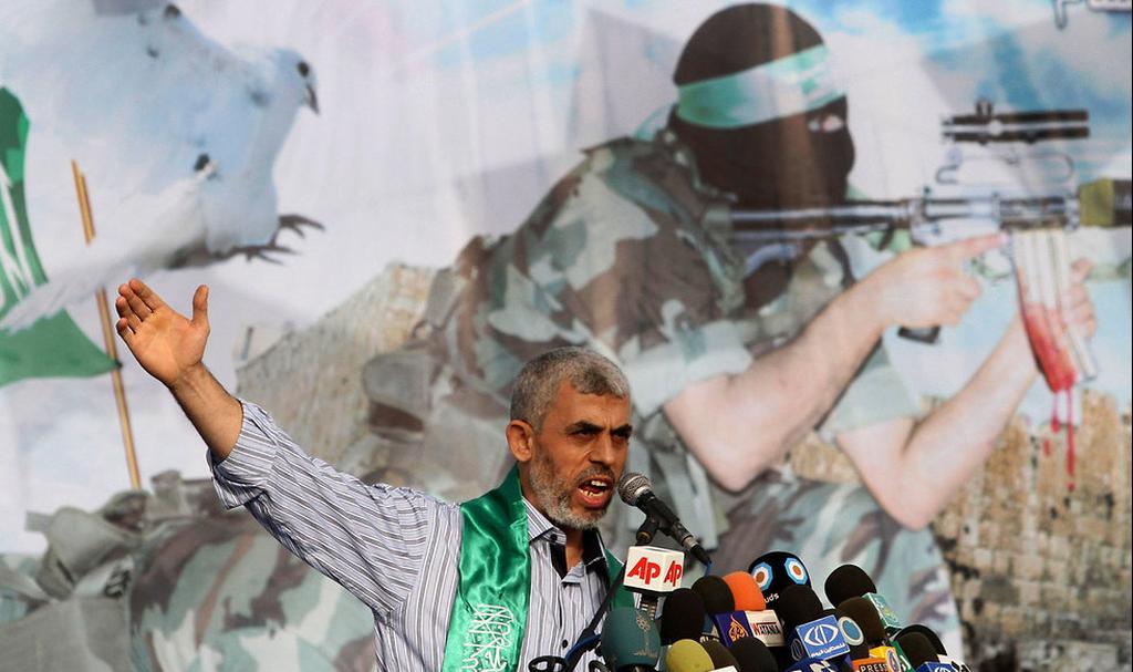 Hamas leader in Gaza Yahya Sinwar speaking at a press conference  ()