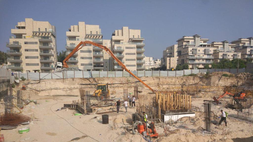 אתר הבנייה בקריית מוצקין