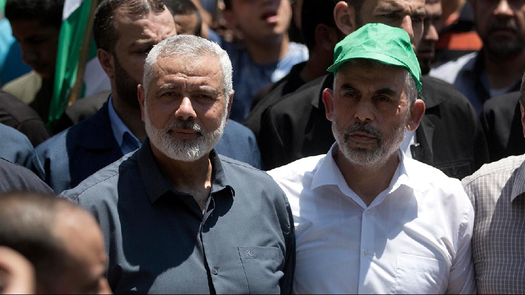 Главари ХАМАСа - Исмаил Хания и Ихье Синвар. Фото: AFP