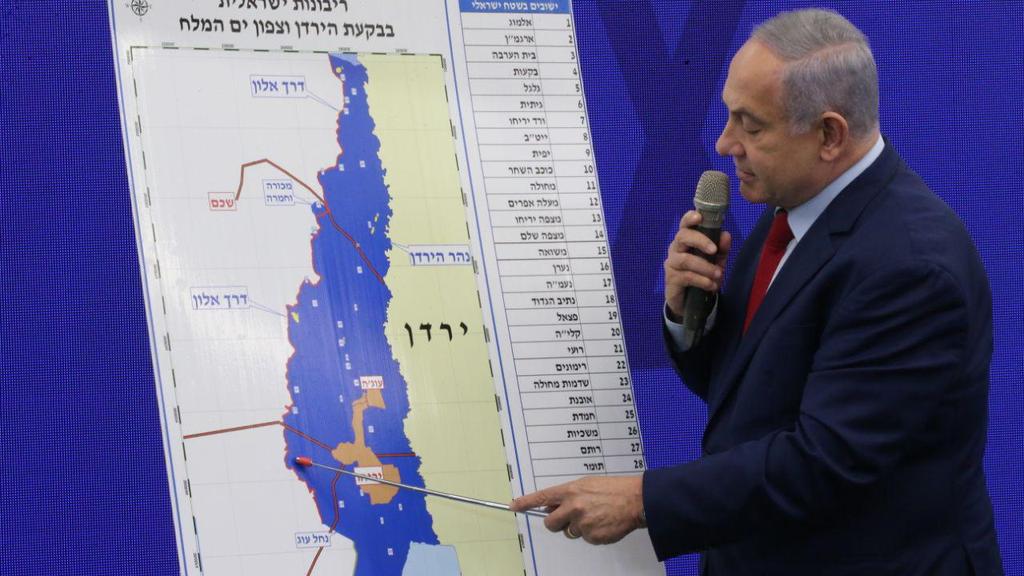 Prime Minister Benjamin Netanyahu explains plans to annex the Jordan Valley  (Photo: Moti Kimchi)