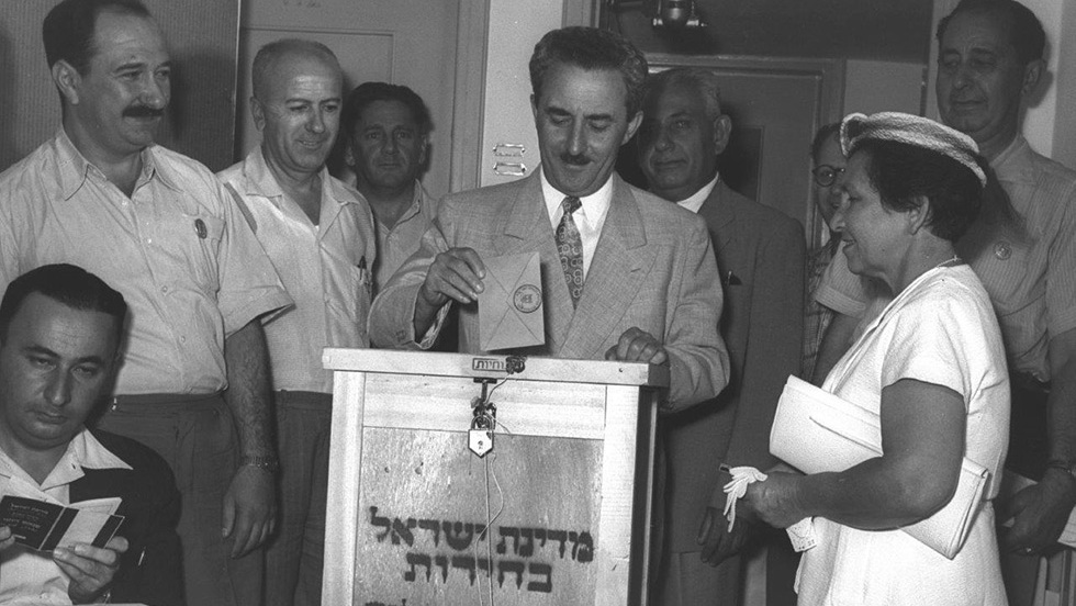 Politicians vote in the past
