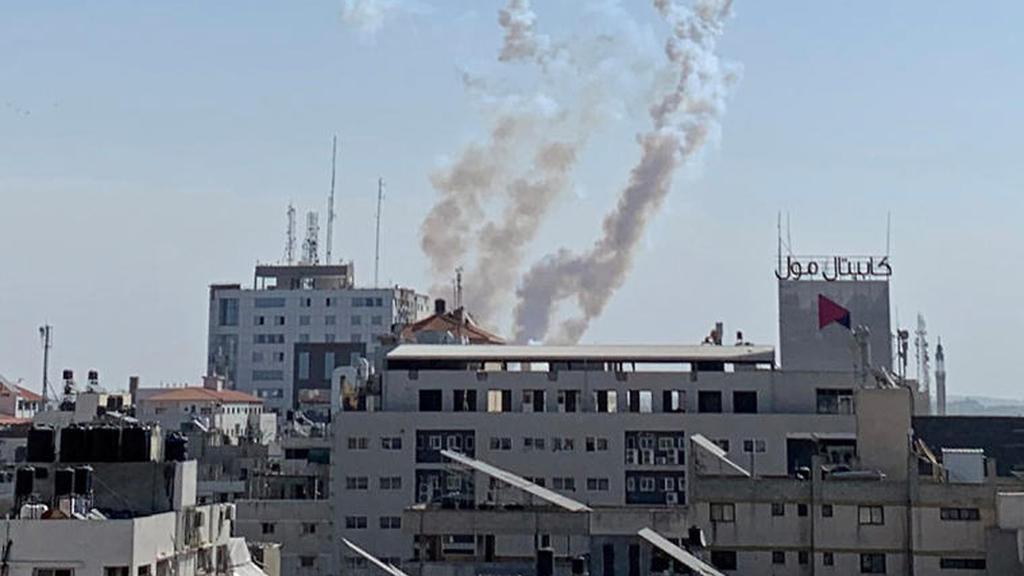 Rocket fire launched from the Gaza Strip  (Photo: Reuters)