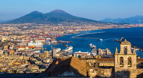 Неаполь в ожидании следующего извержения Везувия. Фото: shutterstock