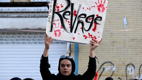 Calls for revenge at Soleimani's funeral  (Photo: AFP)