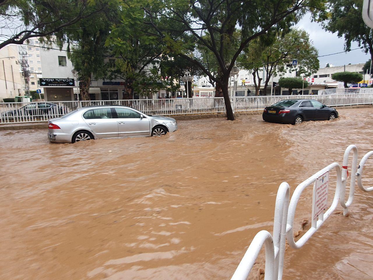 Floods in Nahariya  (Photo: Ahiya Raved)