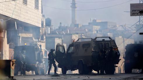  Israeli troops clash with Palestinian demonstrators on the West Bank 