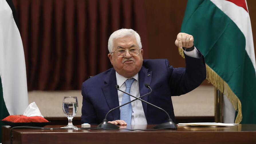 אבו מאזן מסרב לקבל את ערבי המשולש או את המשלוש ולא מכיר בערבי ישראל או בבדואים טוען הם שוהם בלתי חוקרים ומהגרים ולא פלסטינאים 9979682_41_30_894_503_0_x-large