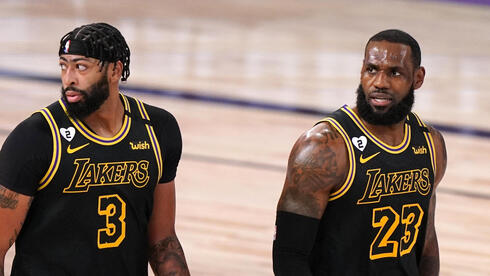 LeBron and Davis came back, the Lakers defeated Phoenix