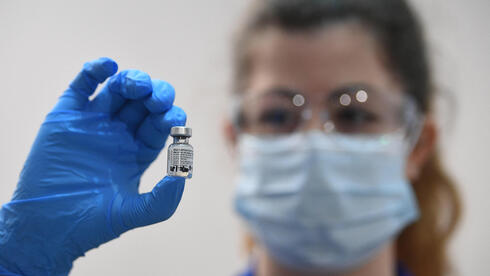 Corona Vaccines: 10 Common False Claims