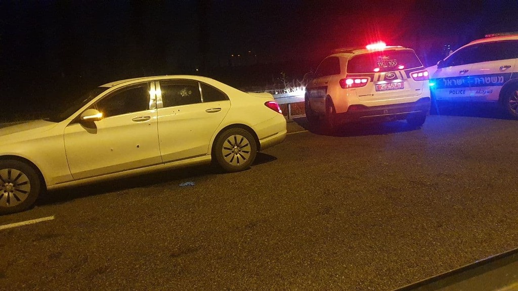 Suspicion of double murder in Sharon: Two men were found shot in the vehicle