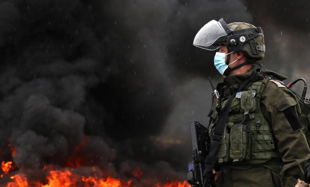 Affrontements entre soldats de Tsahal et Palestiniens dans la colonie de Kedumim près de Naplouse