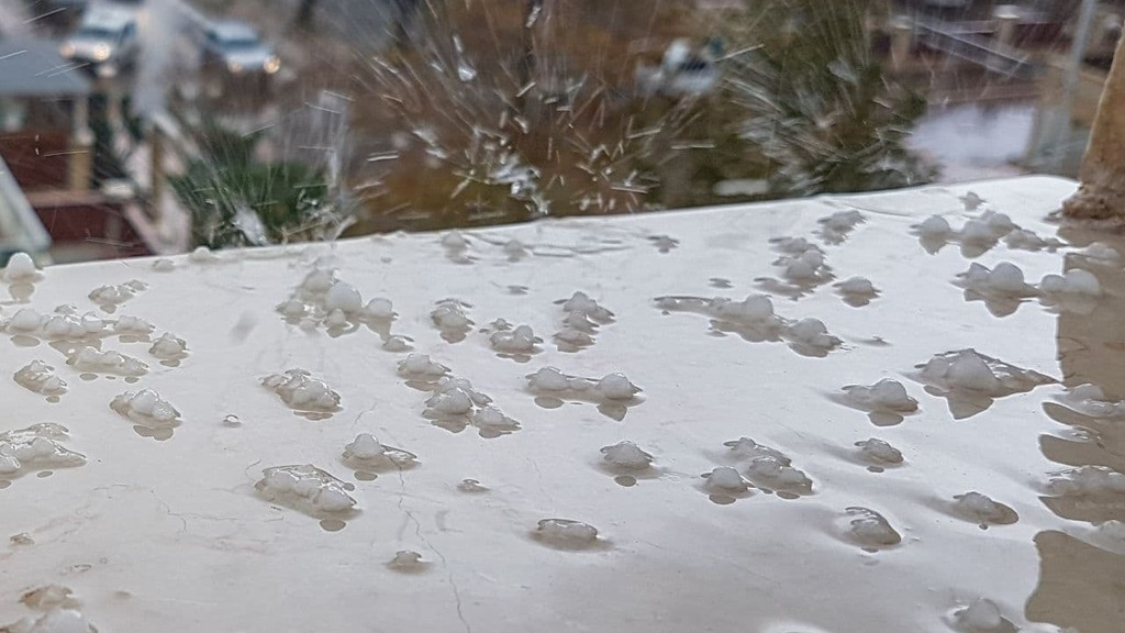 Hail in Tzur Yitzchak
