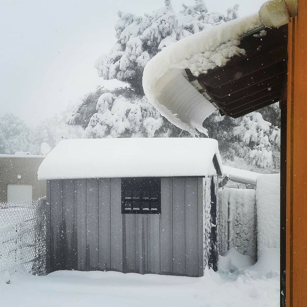 Snow in El-Rom