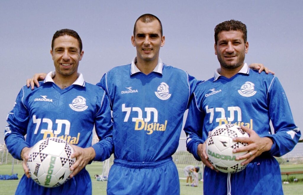 Moshe Glam alongside Alon Hazan and Shmulik Levy in Ashdod