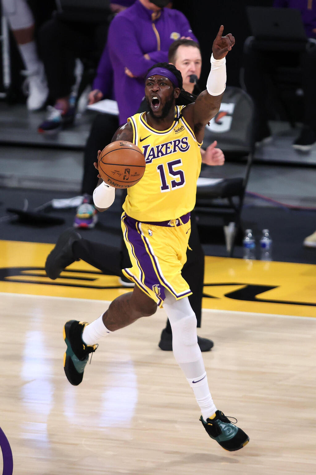 Earl celebrates