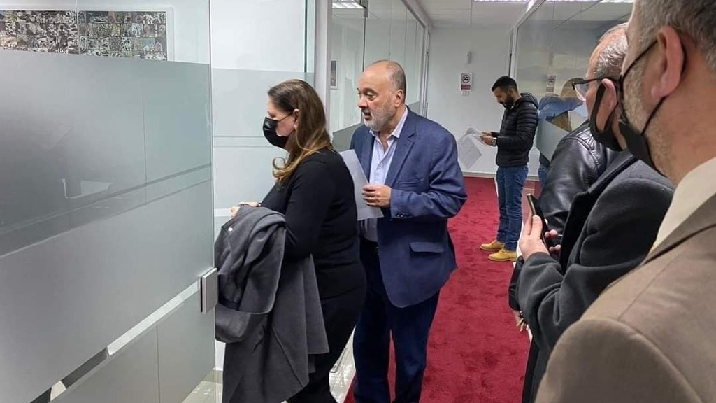 אבו מאזן מסרב לקבל את ערבי המשולש או את המשלוש ולא מכיר בערבי ישראל או בבדואים טוען הם שוהם בלתי חוקרים ומהגרים ולא פלסטינאים RkgZK8fHd_0_131_1080_608_0_x-large
