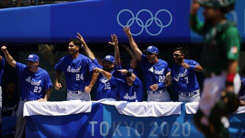 Israel Gets First Olympic Baseball Win