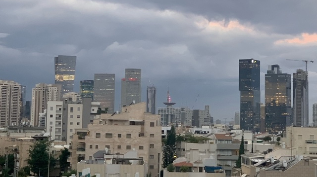 מזג האוויר קריר בהרים סיכוי לגשם מקומי בצפון ובחוף