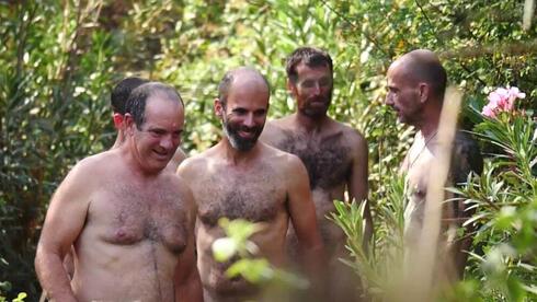 Israeli nudists explore nature in 'all-male' hiking tours