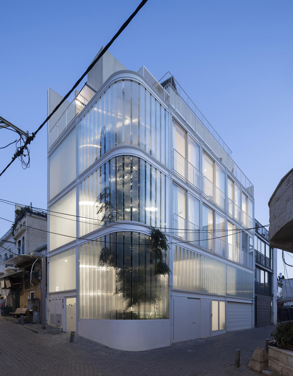 אות האדריכלות - בנייה רוויה: YK BUILDING של פריצקי ליאני אדריכלים (צילום: פריצקי ליאני אדריכלים) אות האדריכלות - בנייה רוויה: YK BUILDING של פריצקי ליאני אדריכלים