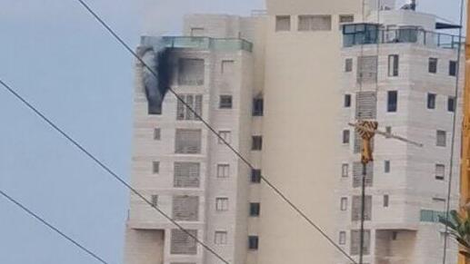 שריפה בבניין מגורים בבת ים