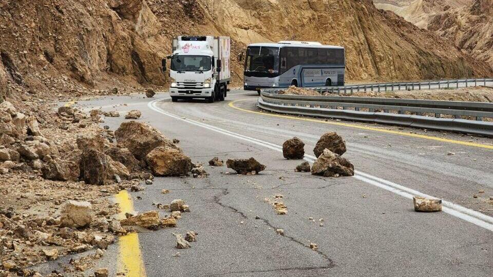 נזקי הסערה בכביש 40 